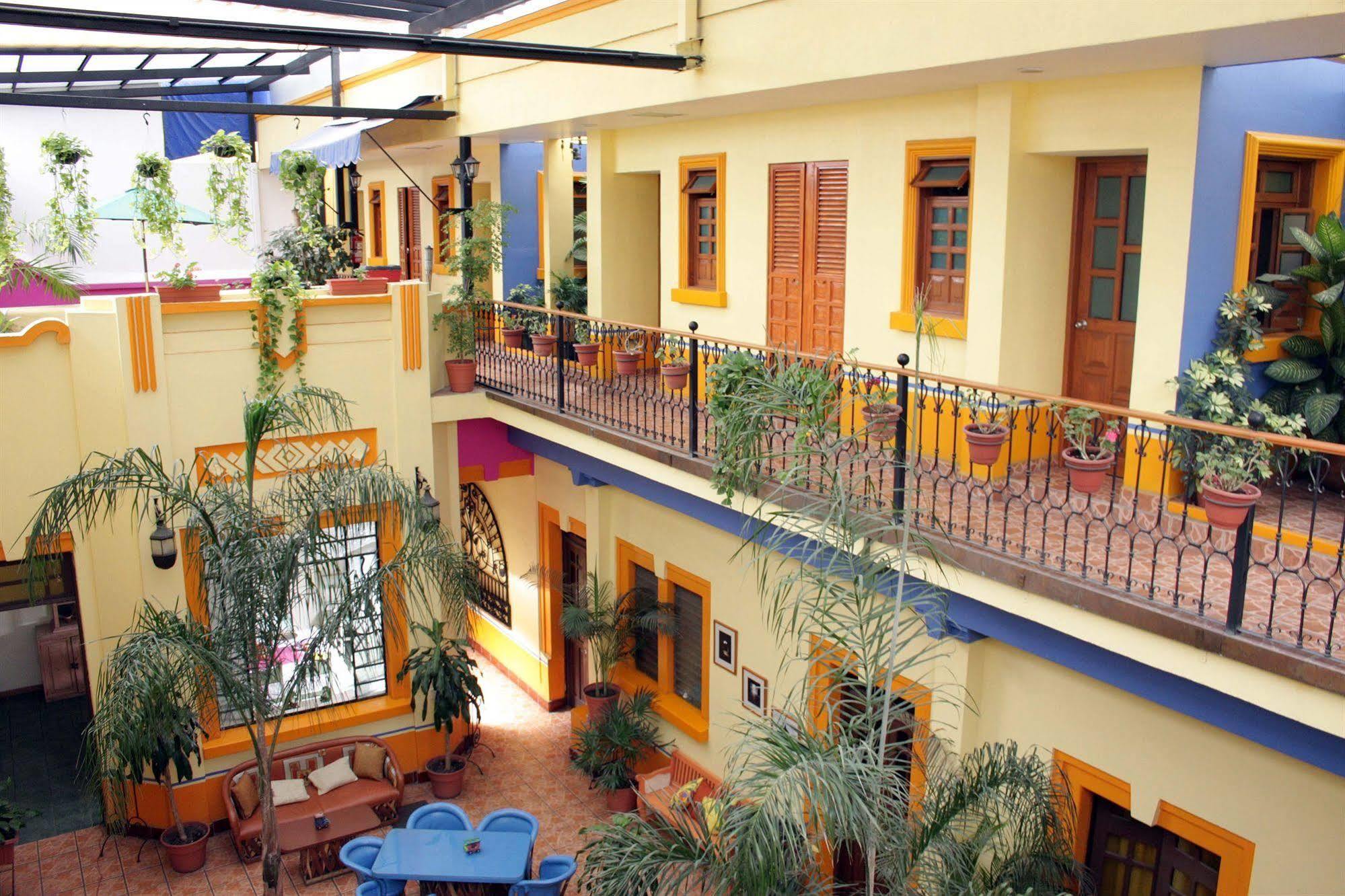 Casa Vilasanta Guadalajara Exterior photo